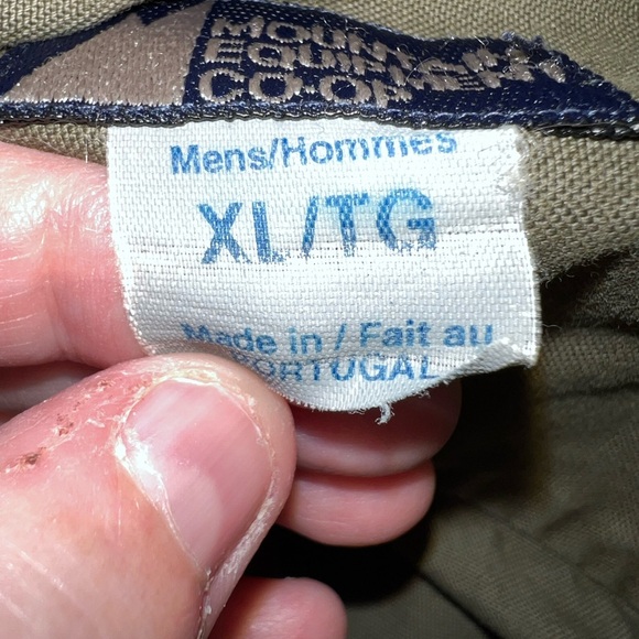 MEC Mountain Equipment Coop Heavy Duty Button Down - Picture 7 of 9